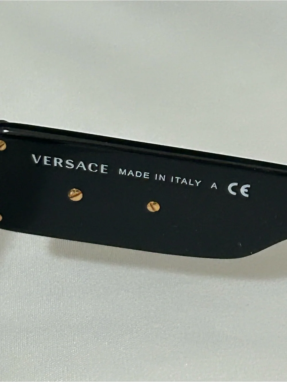 Versace Sunglasses Medusa Hardware Aviator Style Model 2150-Q with Case